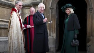 King makes first major public appearance since cancer diagnosis