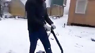 Un nouveau modèle de trottinette spécial neige