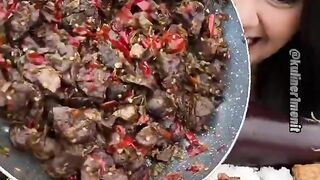 Mimin mukbang in the bush,side dish Lung Aceh Lady #culinary1minute