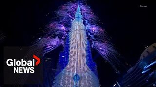 New Year's 2023- Dubai puts on thrilling fireworks show at Burj Khalifa