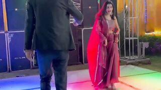 Chunnari Chunnari ????