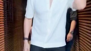 Kartik Aaryan Spotted At Juhu #kartikaaryan #shorts #viral #youtubeshorts #trending #shortvideo #ytshorts