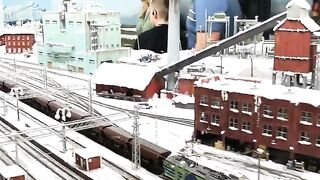 Miniature Trains in Scandinavian Winter #miniature #modeltrains #trainspotting