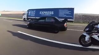 EVO 9 vs S1000RR