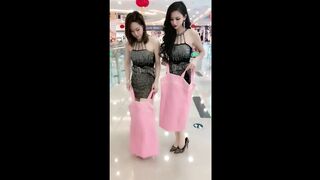 Change Dress in Super Market
