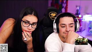 Mia Khalifa presente na live do coringa!