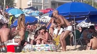 RIO DE JANEIRO ???? Walk In Copacabana Beach.enjoy prtty girls life