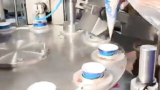 Making Cone ice cream