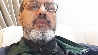 وَهُوَ الَّذِي جَعَلَ لَكُمُ اللَّيْلَ لِبَاسًا