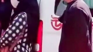Ye Kia ho raha hai