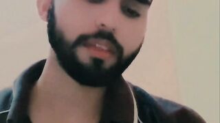 Khula hai sabhi kay lia bab-e rehmat