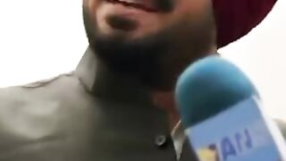 Akshay Kumar Aur Sher - Singh Is Bling - Comedy Scene