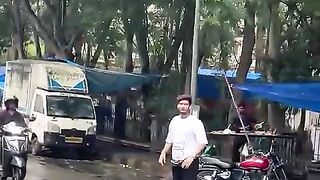 Aise dost hone chahiye bus..????????