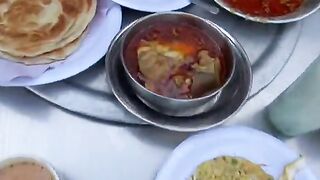 Large platter for 5 persons in pakistan