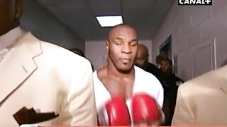 A Legendary Fight. Майк Тайсон (США) против Леннокса Льюиса (Англия) 2002 HD(720P_HD).