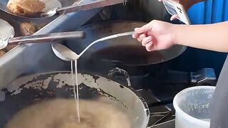 Ayam goreng selimut keremes