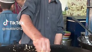 Baba baloch pakora shop fomous shop in SIALKOT pakistan