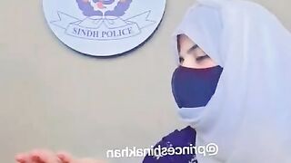 کے پی او آفس جہاں پر ایڈیشنل آئی جی کا دفتر ھے اس طرح کی حرکتیں زیب دیتی ہیں؟