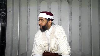 من استسلف شيئا فقضى خيرا منه وخيركم أحسنكم قضاء - الشيخ سعيد الجزيري.