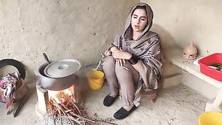 Alo gubi panjabi style min//Aliza shahar vlog