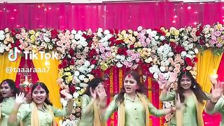 Mehendi Performance