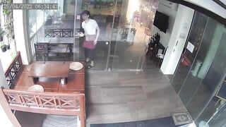 CAMARAS DE VIGILANCIA. INCREIBLE !!!