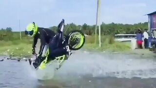 Dangerous bike stunts video