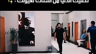 ي لها من صدفه
