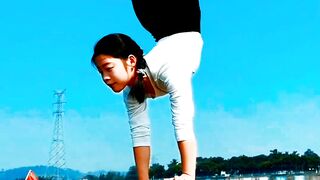 Circus Amazing and interesting video jumping heroes walking of