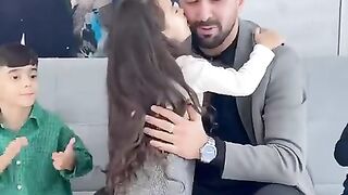 Şirin Qizin Reqsi Gunun Trendi Ola Biler