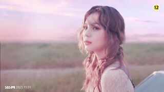 VIVIZ (비비지) - MV 'MANIAC'.