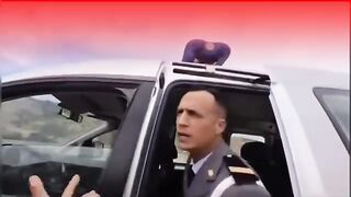 الدرك الملكي والسياح وقلة الأدب