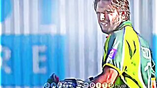 Where is Lala fans Shahid Afridi 158 Meter Six