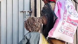 Bara ho kar sarkari nokri lagy ga