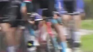 Mass fall of cycling participants