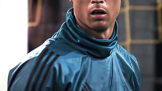 ???????? Get your fav football kits in bio #ronaldo7 #realmadridfc