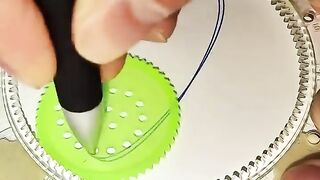 Le spirographe que j’aimais dans mon enfance, j’en ai eu un similaire pour mon child