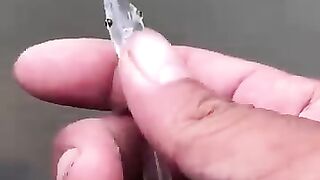 سبحان الله.    السمكة الشفافة