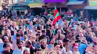 The People of Swat Out from Hose for Release of Imran Khan and Murad Sayeed  - Febspot