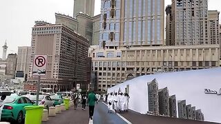 إذا سمعت الأذان فاترك الدنيا ومن فيها واقصد ملك الملوك
