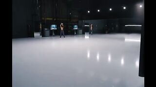 Practice Dua lipa acting donce