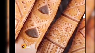 design mehndi on fingers