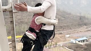Off kiya jump mari ha????????????????