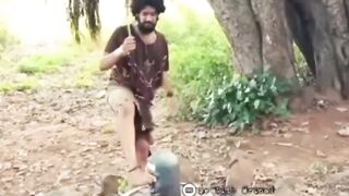 শিব লিঙ্গ উপর পা দিয়ে পুজো করলেন এক ভক্ত