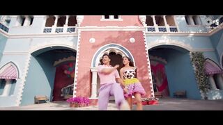 Tujhko Mirchi Lagi Toh Main Kya Karoon _ Kumar Sanu _ Alka Yagnik _ Coolie No.1