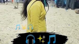 Dancer in Punjabi ladki
