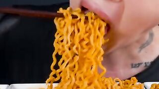 Eating Spicy Korean Noodles | Asmr Mukbang