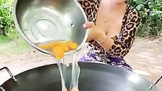 Egg_cook_recipe_and_eat_delicious(240p).