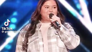 Best singer in the world ????????????????????????
