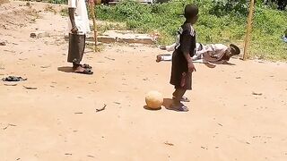 Regardez ce video un bon joueur